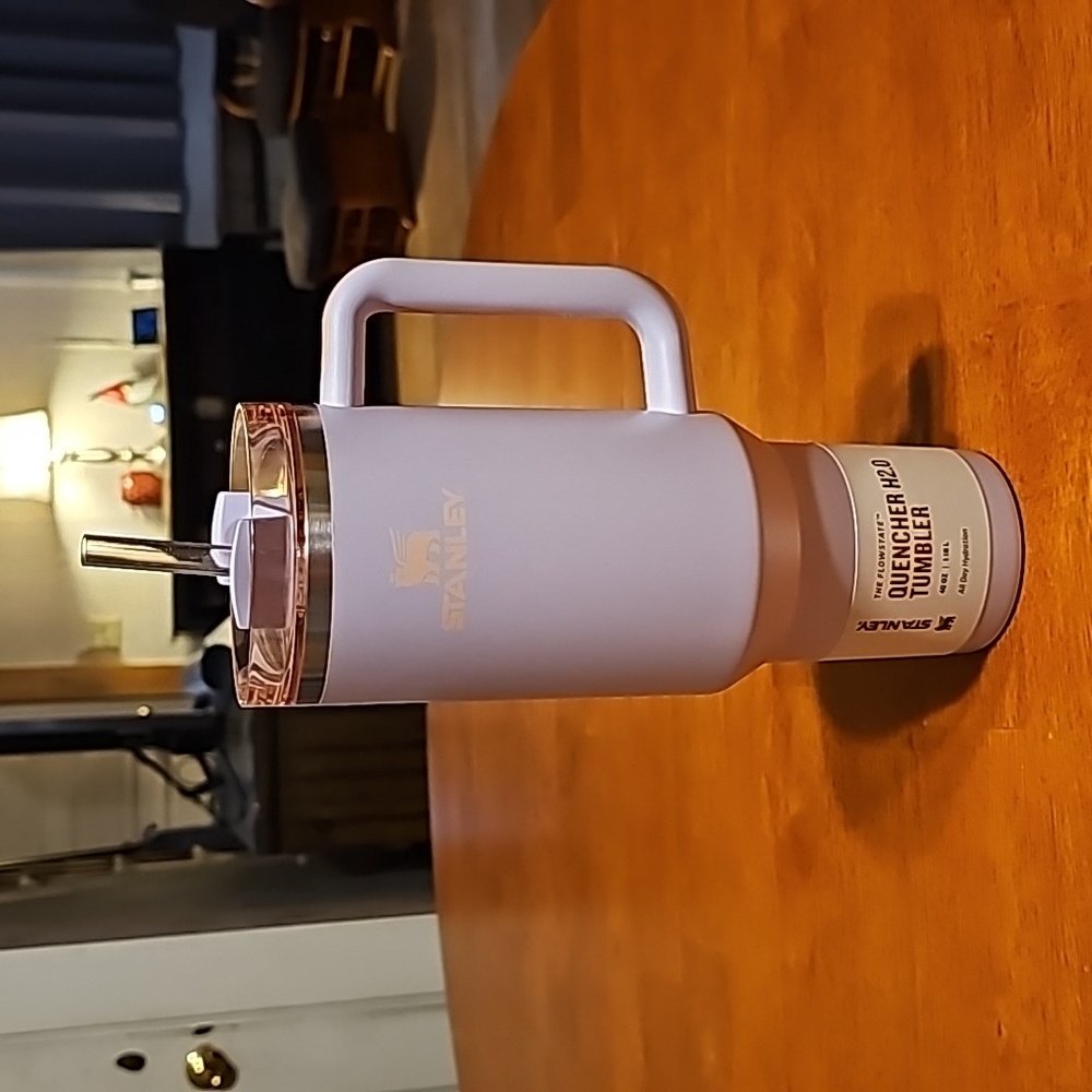 Stanley 40 oz Quencher H2.0 Tumbler